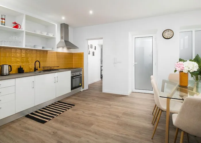 Ocean View Retreat 3 *