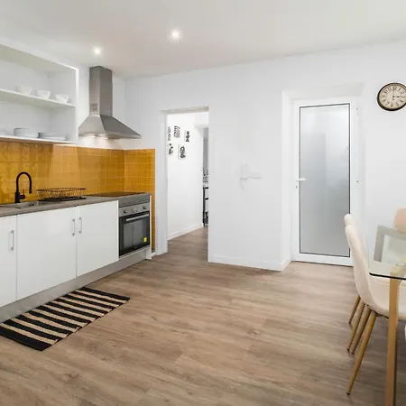 Ocean View Retreat 3 *